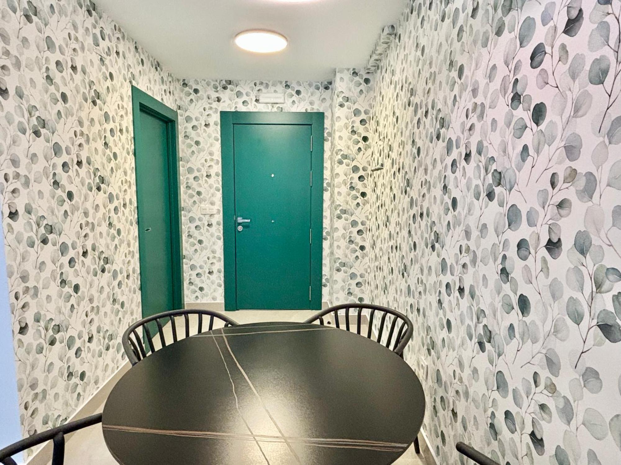 Gulliver Suites Valence Extérieur photo