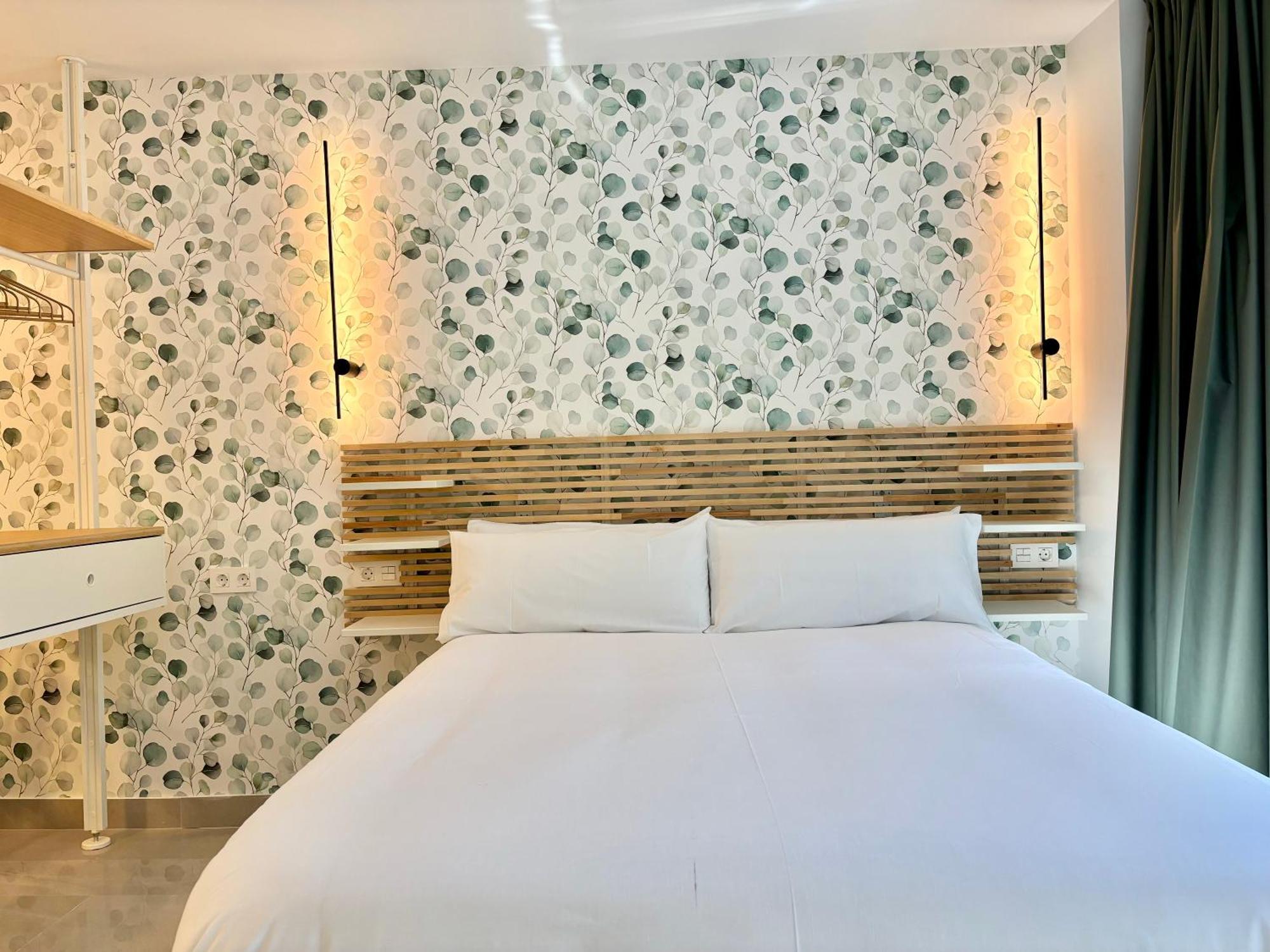 Gulliver Suites Valence Extérieur photo