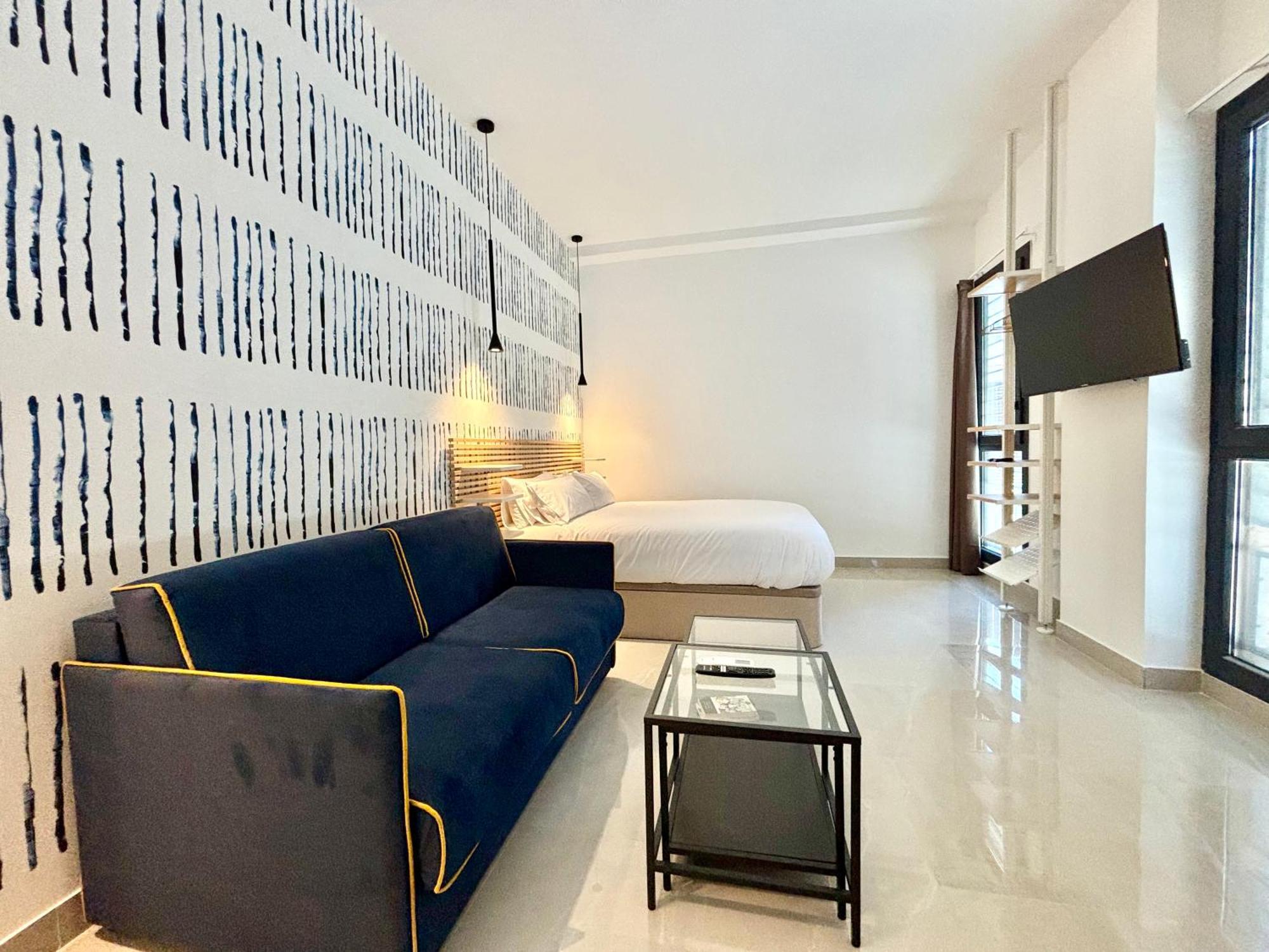 Gulliver Suites Valence Extérieur photo