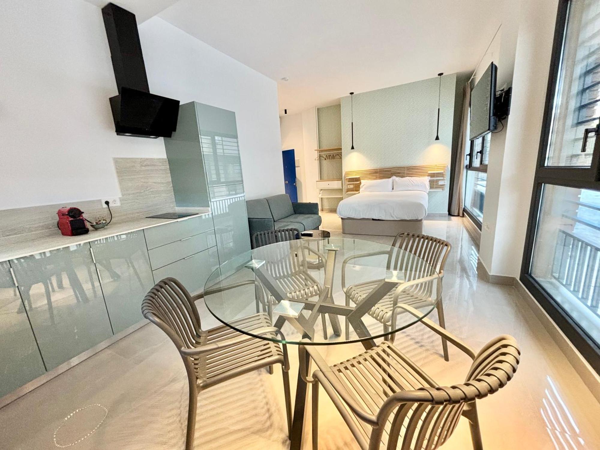 Gulliver Suites Valence Extérieur photo