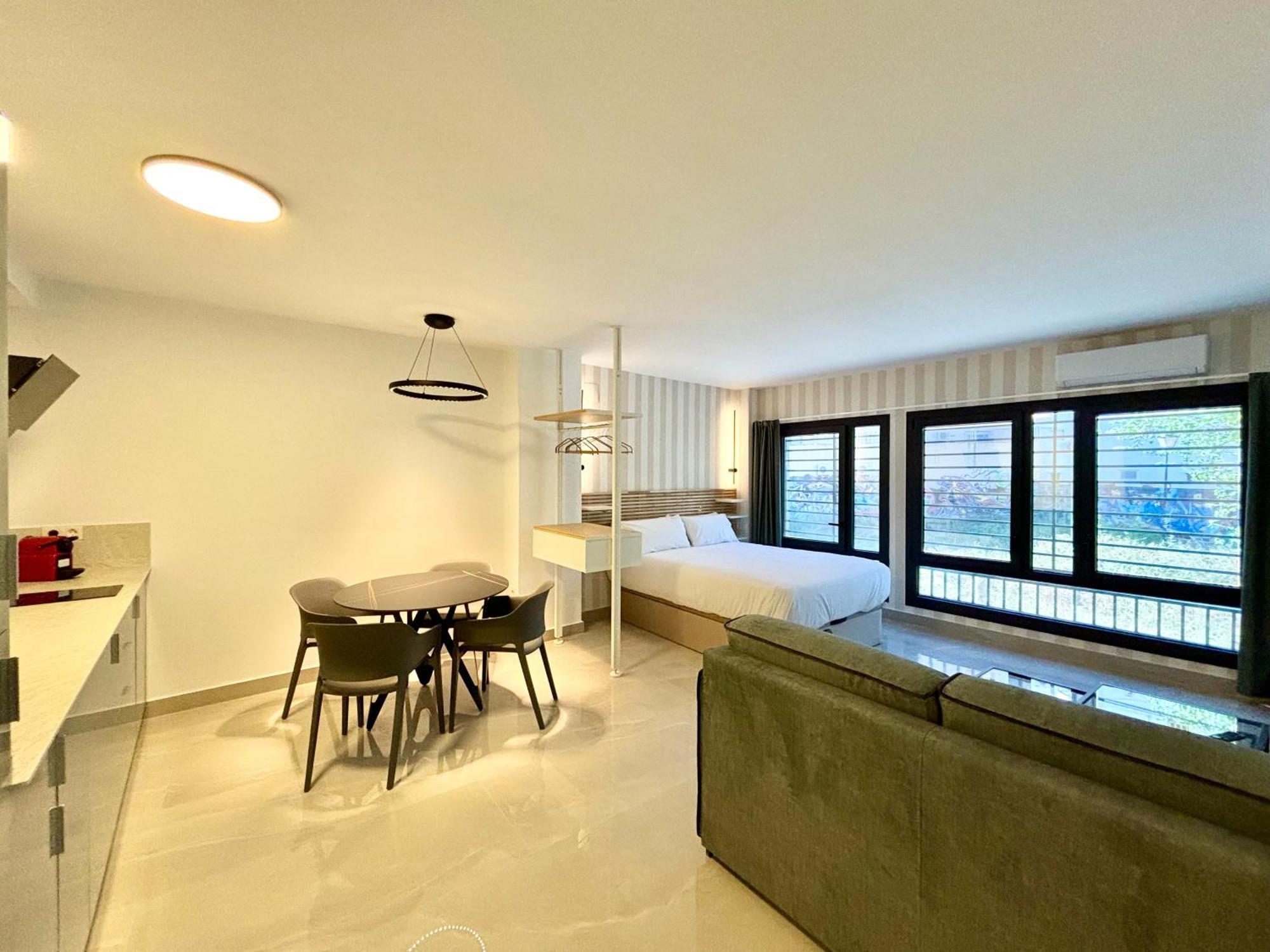Gulliver Suites Valence Extérieur photo