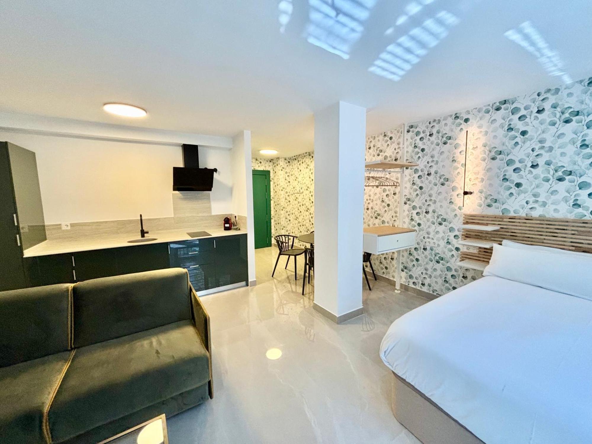 Gulliver Suites Valence Extérieur photo