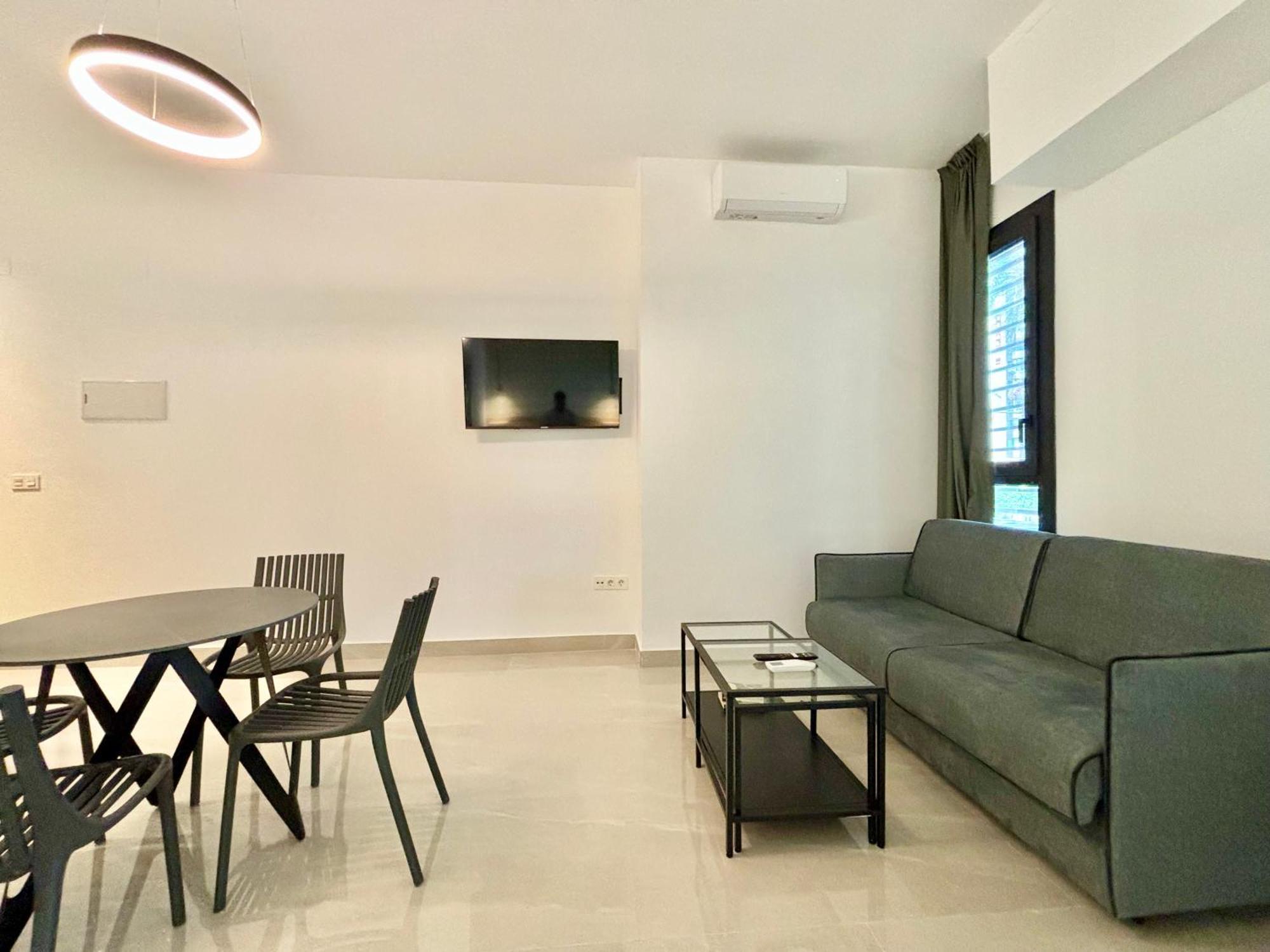 Gulliver Suites Valence Extérieur photo