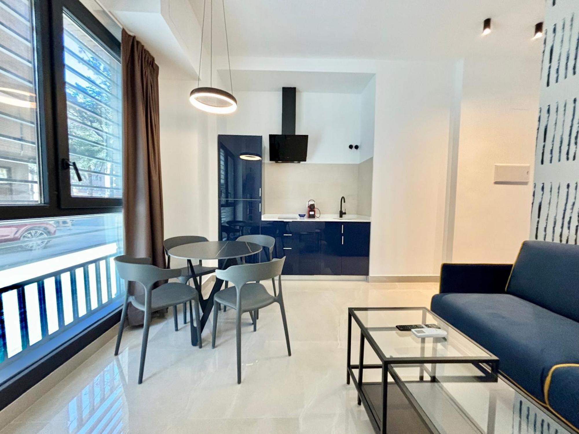 Gulliver Suites Valence Extérieur photo